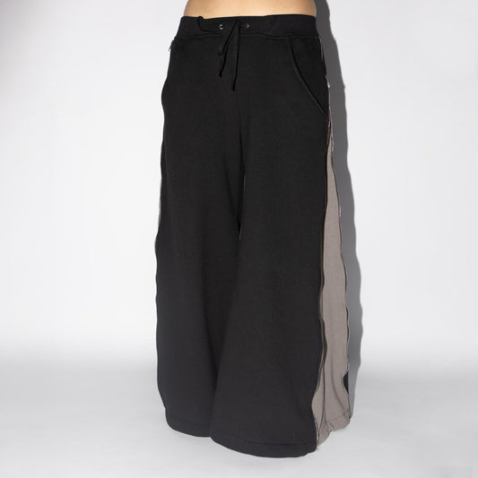 BLACK&GREY ZIPPED SWEATPANTS