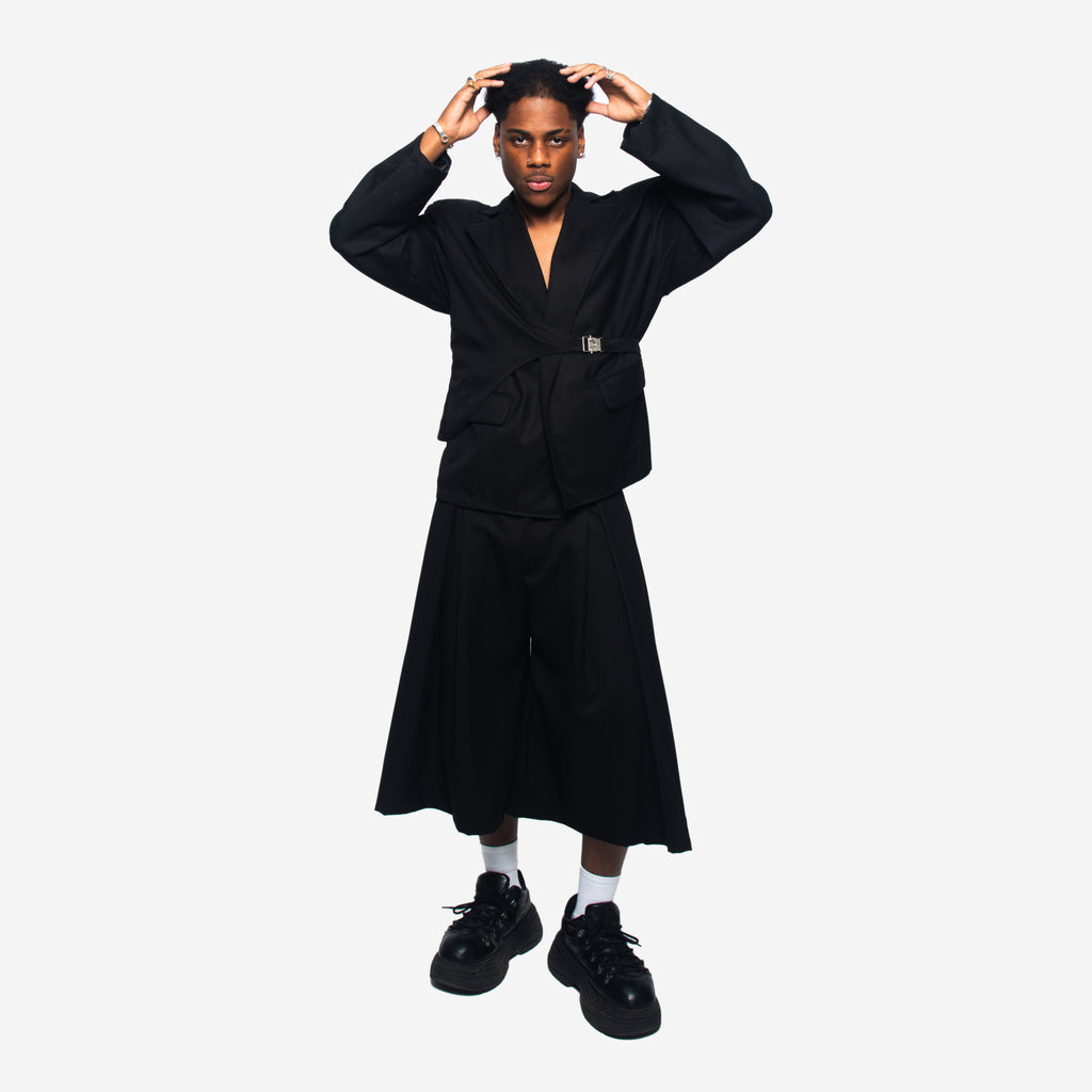 ARNÉS BLACK BLAZER PRE-ORDER