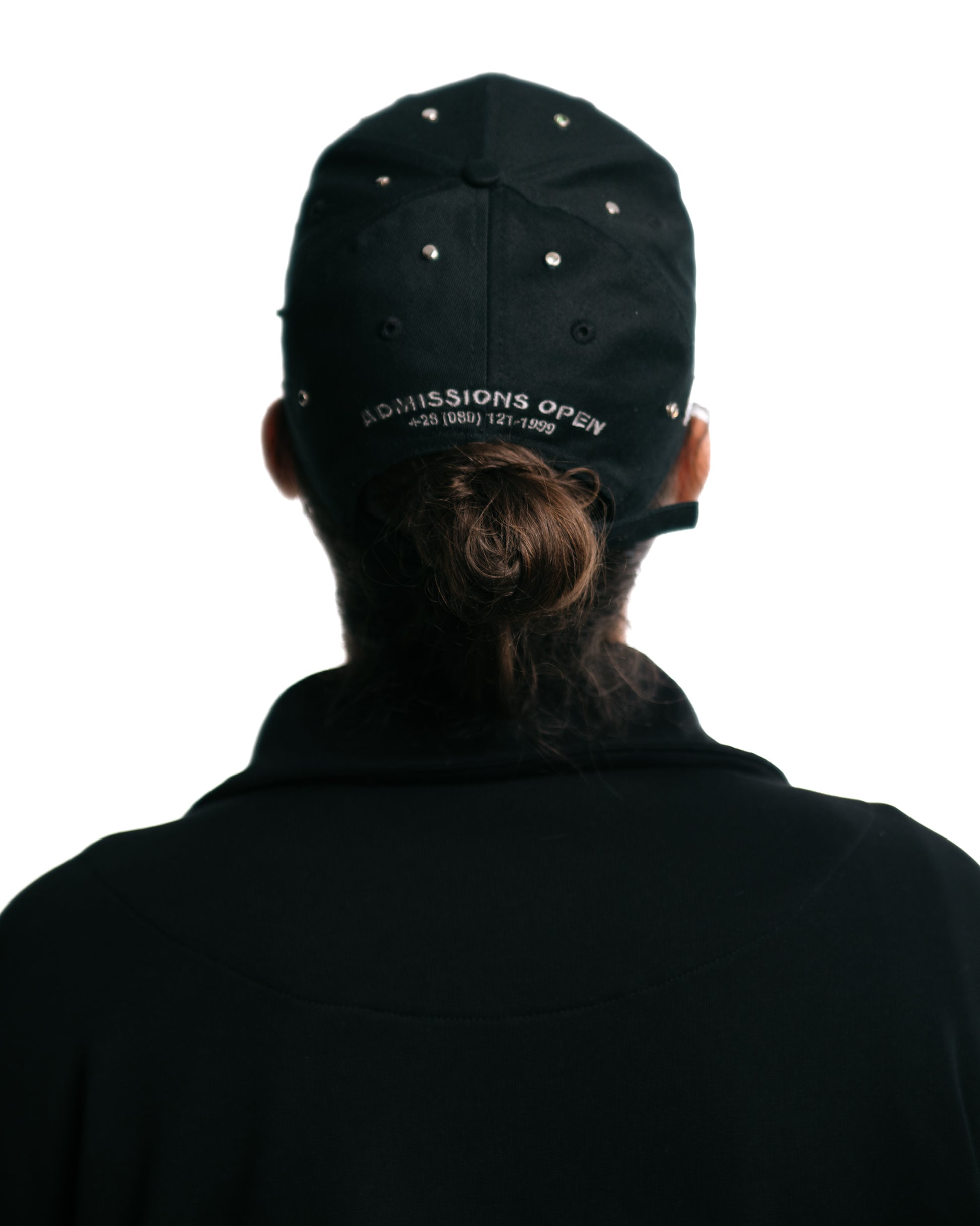 Black baseball cap AILE embroidered logo
