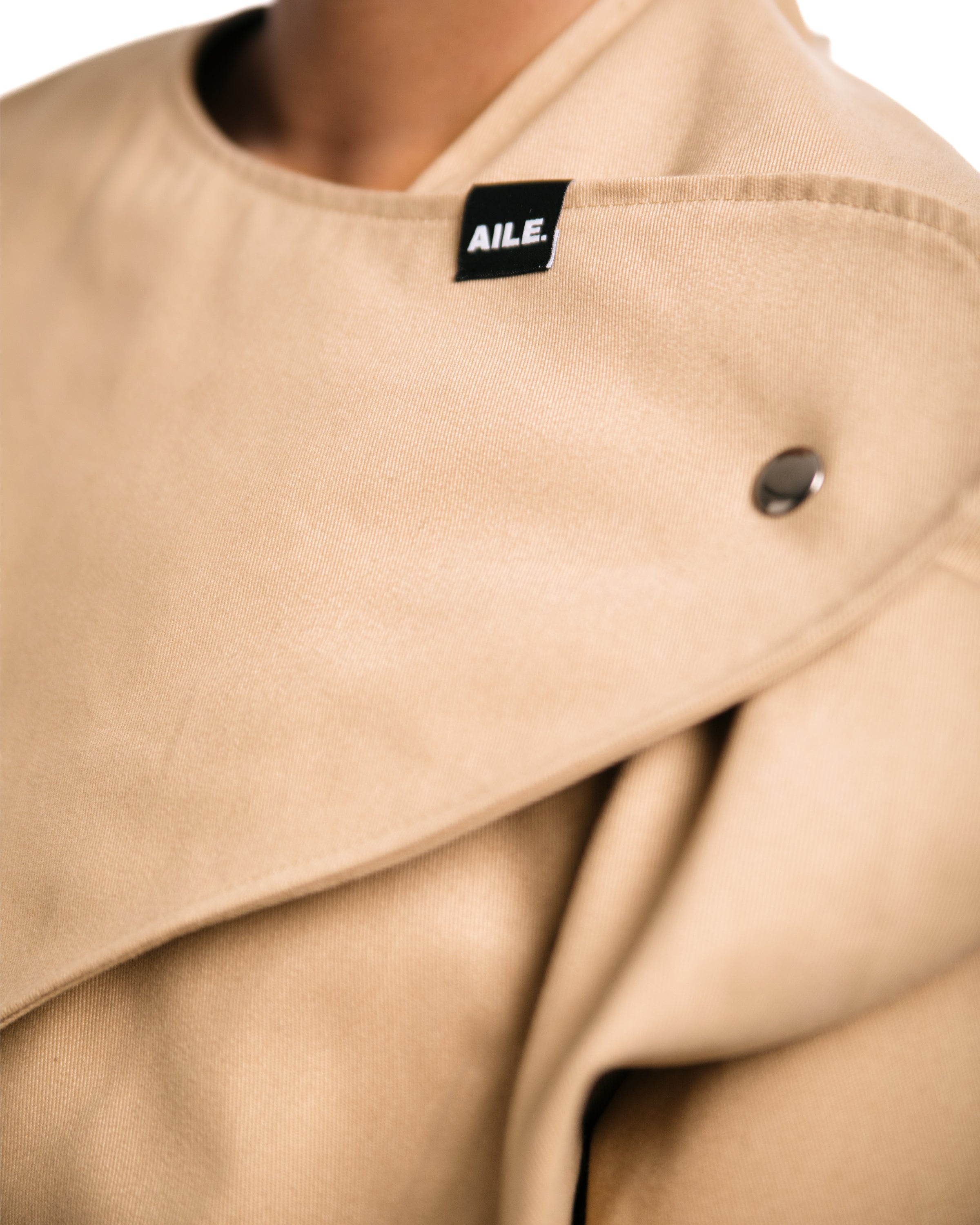 HOOD TWILL JACKET IN BEIGE