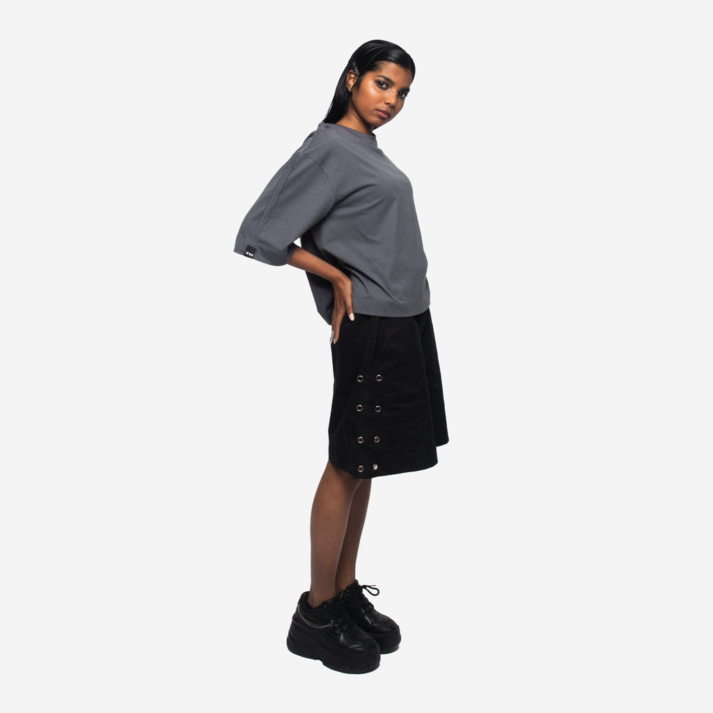 OVERSIZE CROPPED GRAPHIC T-SHIRT IN GREY