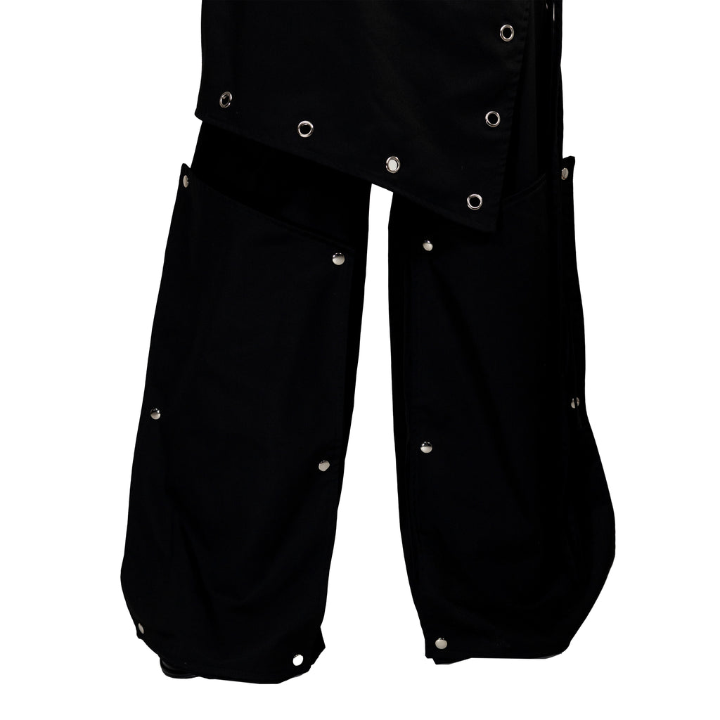 Long pants with an overlay skirt and removable leg pads. Hand made in Vigo Galicia