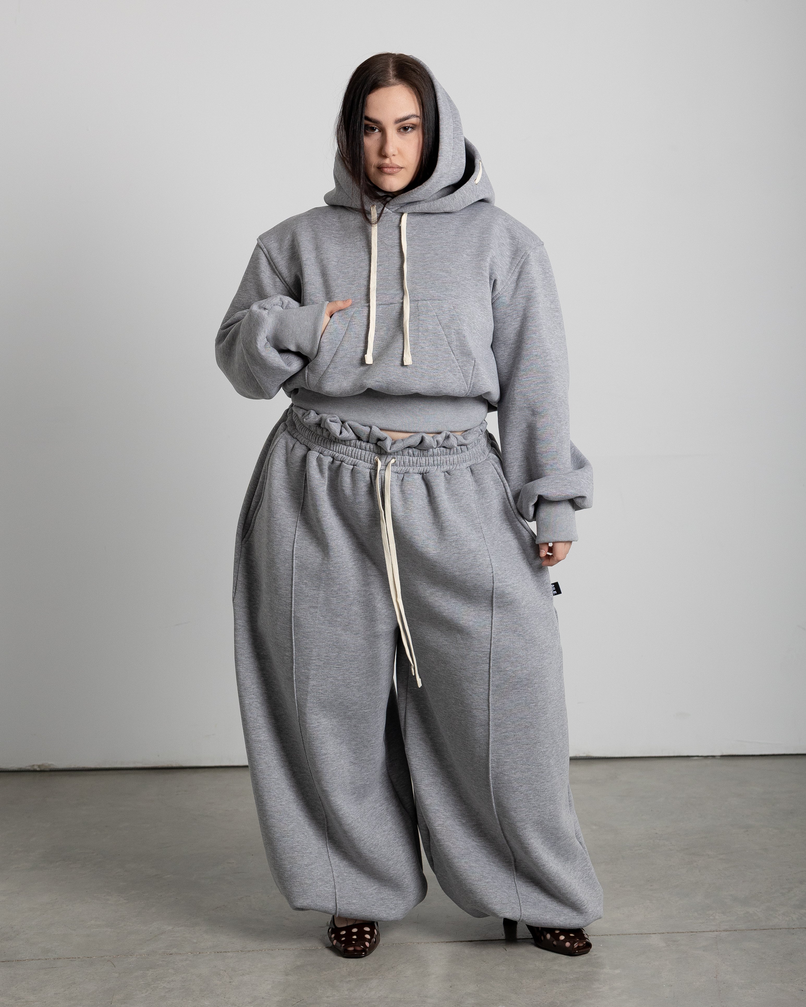 BALLOON SWEATPANTS IN GREY