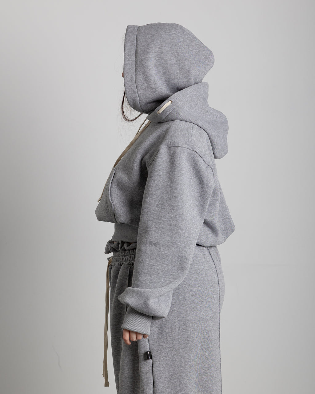 GREY PLEATED BACK HOODIE
