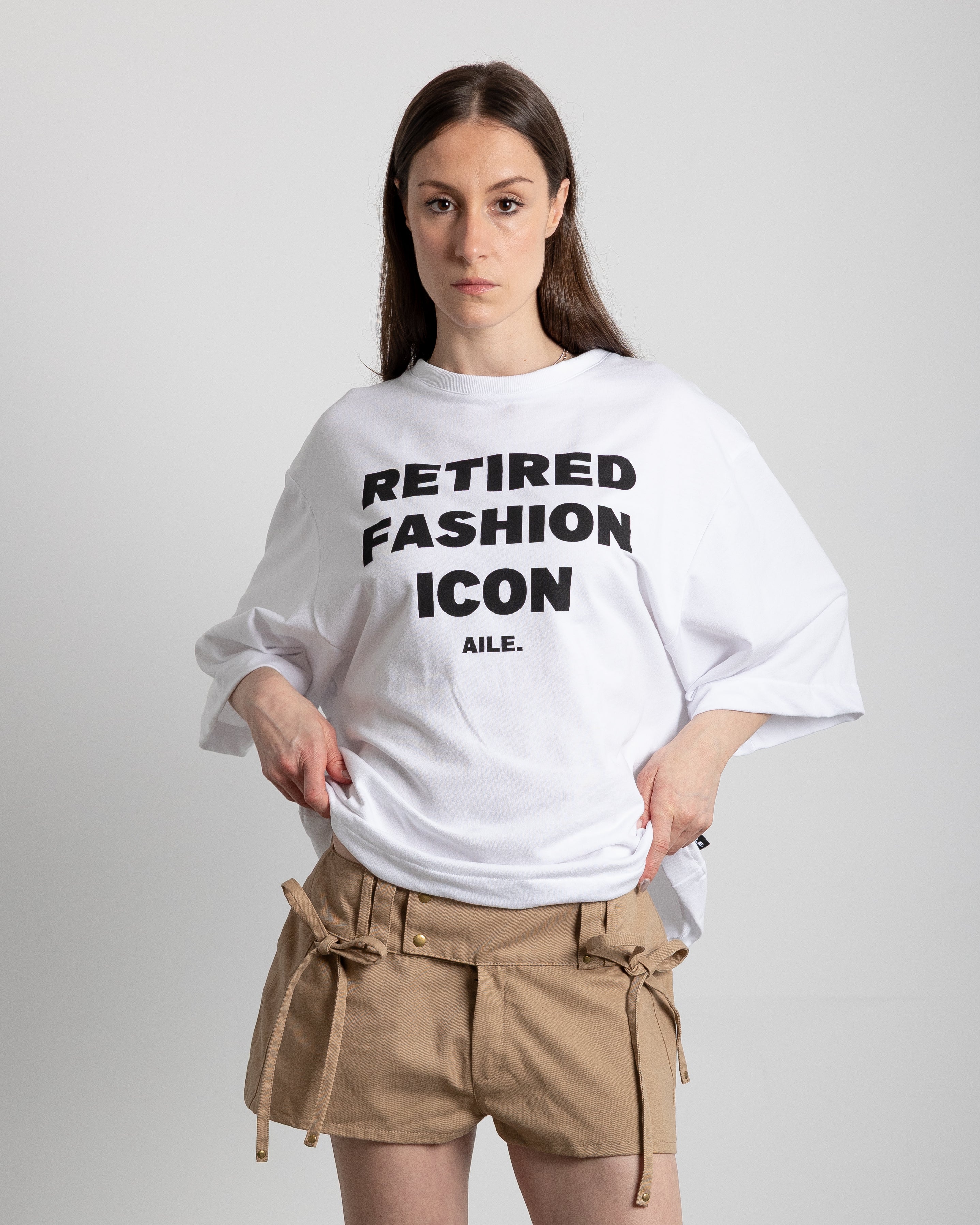 "RETIRED FASHION ICON" TEE
